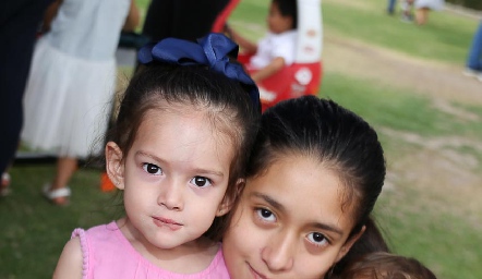  Las peques.