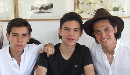 Gabriel Pruneda, Saúl Martínez y Gerardo Torres.