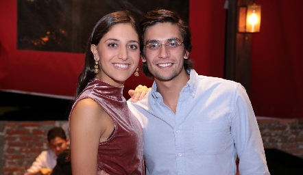  María José Alonso con su hermano, Rafael Alonso.