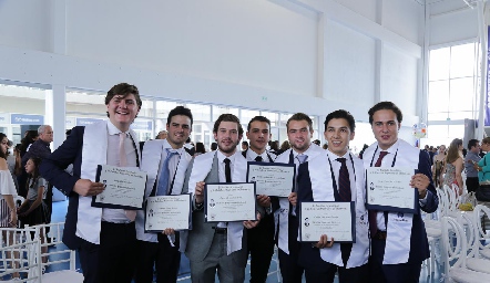  Grandes amigos.