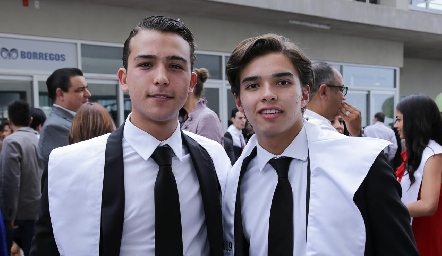  Terminaron sus estudios de Prepa.