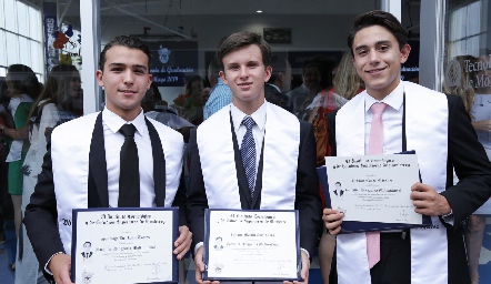  Terminaron sus estudios de Prepa.