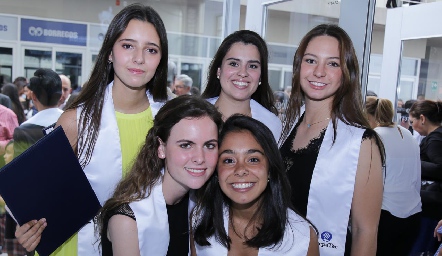  Cristina Nava, Cassandra Nava, Ale Alessi, María Benavente y Luisa Rocha.