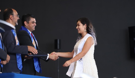  Entrega de certificados Prepa Tec.