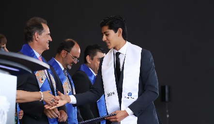  Entrega de certificados Prepa Tec.