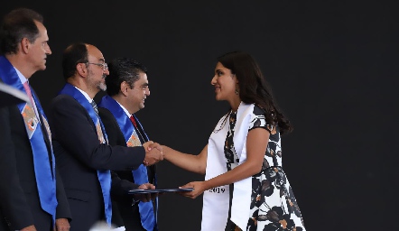  Entrega de certificados Prepa Tec.