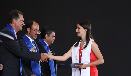  Entrega de certificados Prepa Tec.