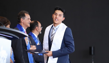  Entrega de certificados Prepa Tec.