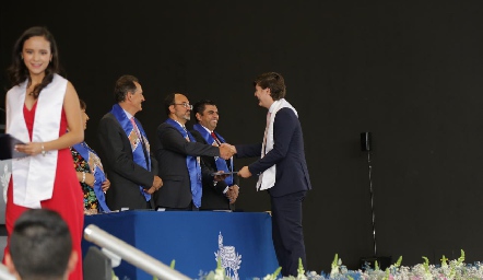 Entrega de Certificados de Prepa Tec.