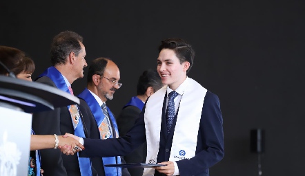  Entrega de certificados Prepa Tec.
