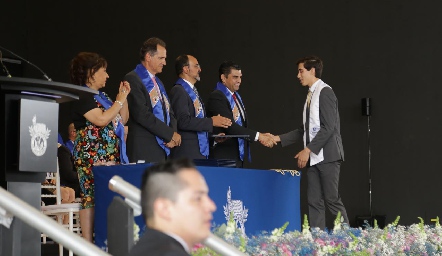 Entrega de Certificados de Prepa Tec.