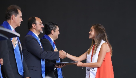  Entrega de certificados Prepa Tec.