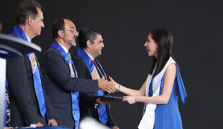  Entrega de certificados Prepa Tec.