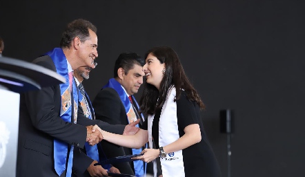  Entrega de certificados Prepa Tec.