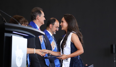  Entrega de certificados Prepa Tec.