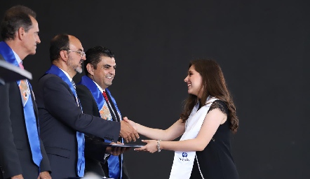  Entrega de certificados Prepa Tec.