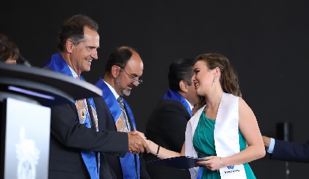 Entrega de certificados Prepa Tec.