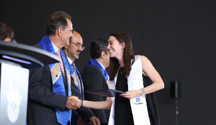  Entrega de certificados Prepa Tec.
