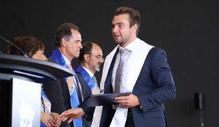  Entrega de certificados Prepa Tec.