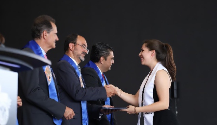  Entrega de certificados Prepa Tec.