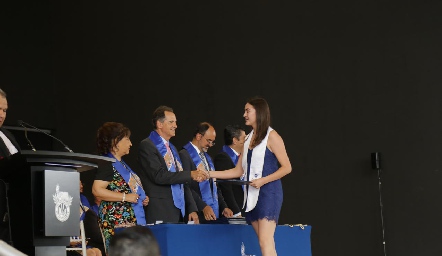 Entrega de Certificados de Prepa Tec.