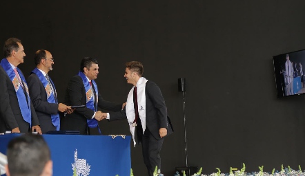 Entrega de Certificados de Prepa Tec.
