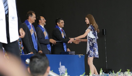 Entrega de Certificados de Prepa Tec.