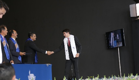 Entrega de Certificados de Prepa Tec.
