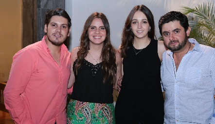  Edgar Olguín, Marisol Cabrera, Paulina Bernal y Oliver Milán.