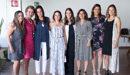  Marcela Alcalde, Licha Abella, María José Torres, Marifer Ramírez, Ceci Castelo, Montse Abella, Gaby Díaz Infante y Monze Martell.