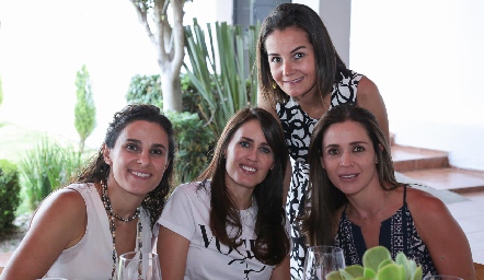  Yolanda Pérez, Malena Zardain, Rocío Subirana y Vero Franco.