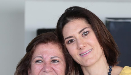  Chita Gómez y Paulina Vivanco.