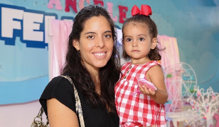  Estefanía Díaz Infante e Ivanna.