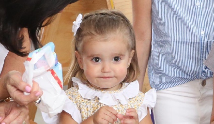 Cumpleaños de Ángeles Labastida.