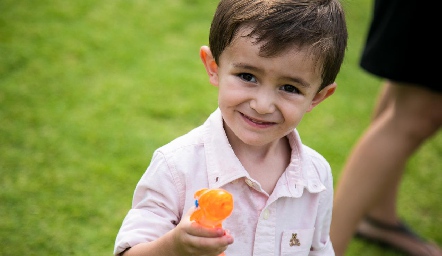  Álvaro.