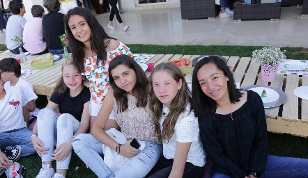 Amigas.