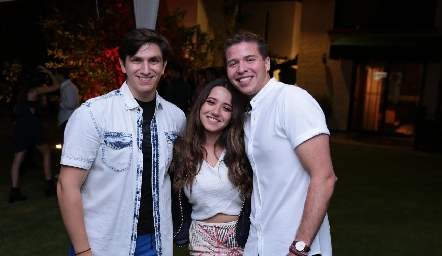  Alejandro González, María Ruan y Diego de León.