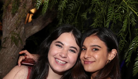  Alexa Chalita y Ximena Muñoz.