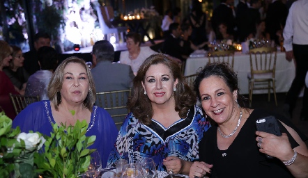  Rocío Fernández, Lola Guerrero y Lila González.
