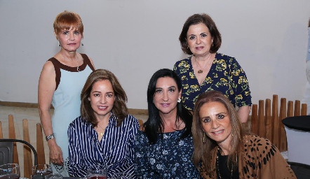  Isa Cabrera, Ana Luisa Acosta, Blanca de Cantú, Dora Cabrera y Beatriz Rngel.