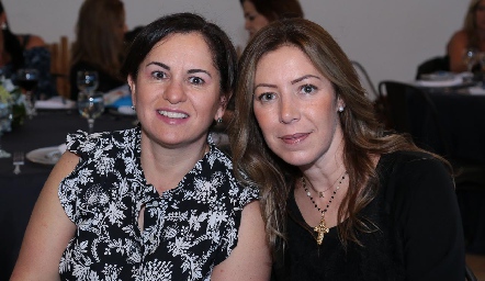  Claudia Ávila y Anna Astrid Navarro.