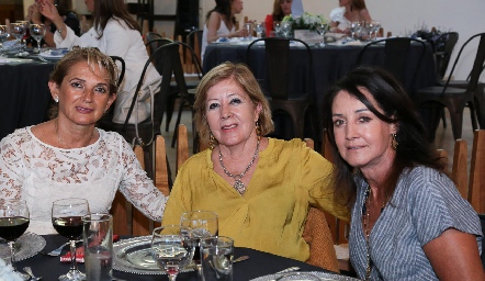  Coco Fernández de Rangel, Lucy Orozco y Alma Rosa Orozco.