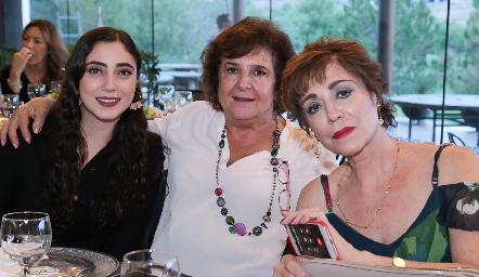  Isabela Zollino, Ana María y Beatriz Dauajare.