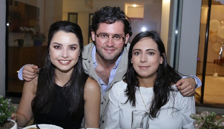  Gaby Díaz Infante, Abraham Salgado y María Berrueta.