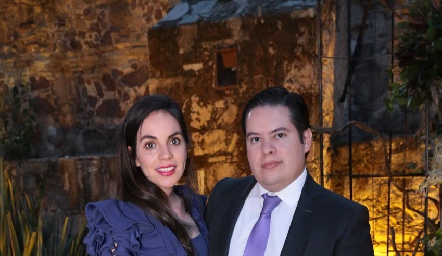 Alejandra Rosales y Gabriel García.