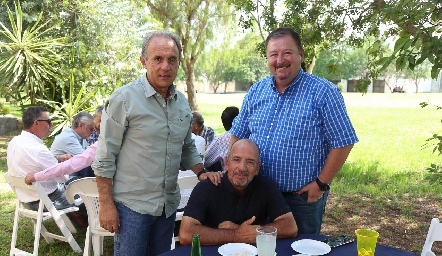  Javier Sánchez, Marcelo Meade y Pato Mendizábal.