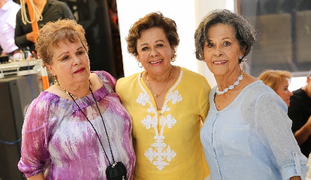  Patricia, Alejandra y Alma Álvarez.