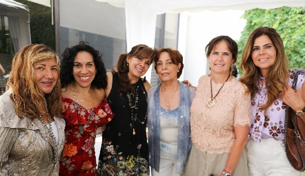  Luisa Flores, Liliana Del Conde, Elia de Padilla, Fina Zúñiga, Martha Zwiegger y Martha Díez Gutiérrez.