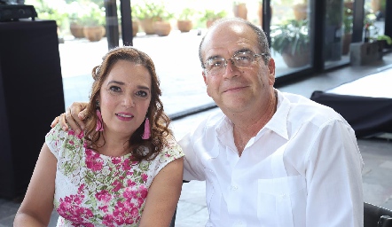  Yolanda Márquez y Guillermo González.