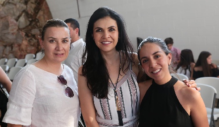  Janeth Rodríguez, Marisol Dip y Gaby Camacho.